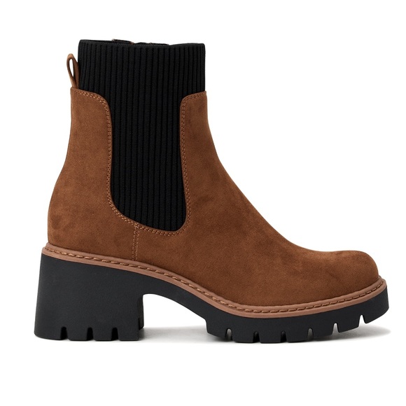 No Boundaries Shoes - No Boundaries Chelsea Boots